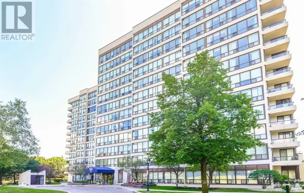 902 - 12 Laurelcrest Street, Brampton (Queen Street Corridor)